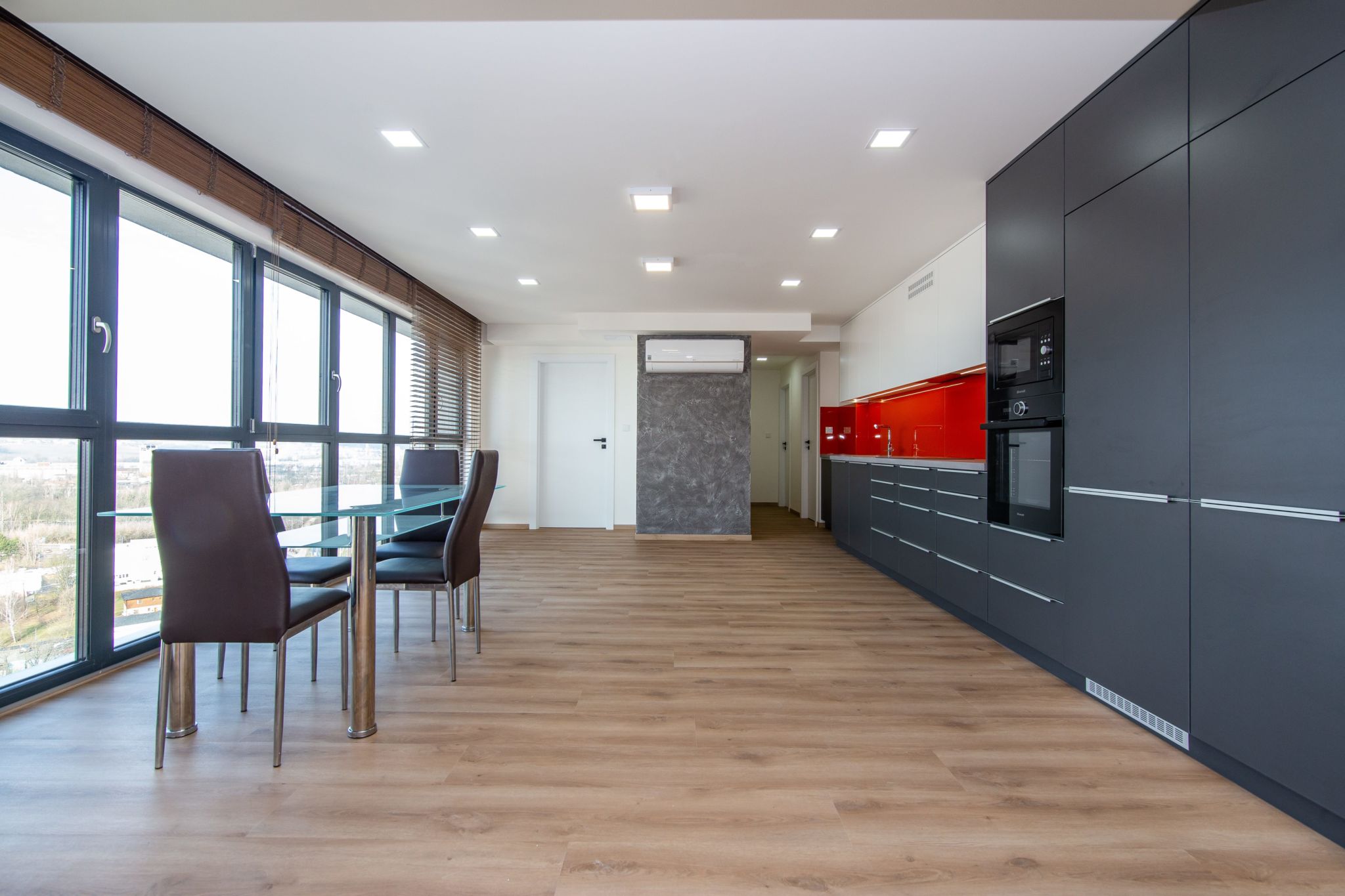 XBYDLENI REKONSTRUKCE APARTMAN VRSOVCU TITLE